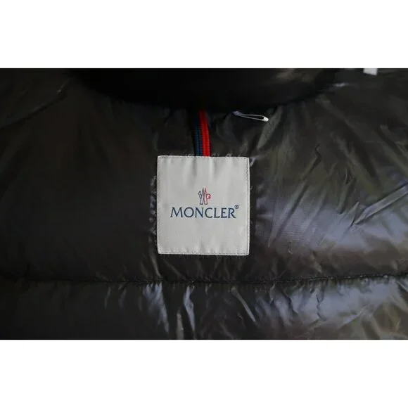 $1,790 Moncler Ever Puffer Down Jacket Nylon Black Size 1/Small MINT